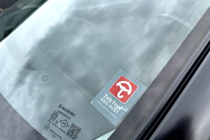 Grå Suzuki Baleno fra 2016