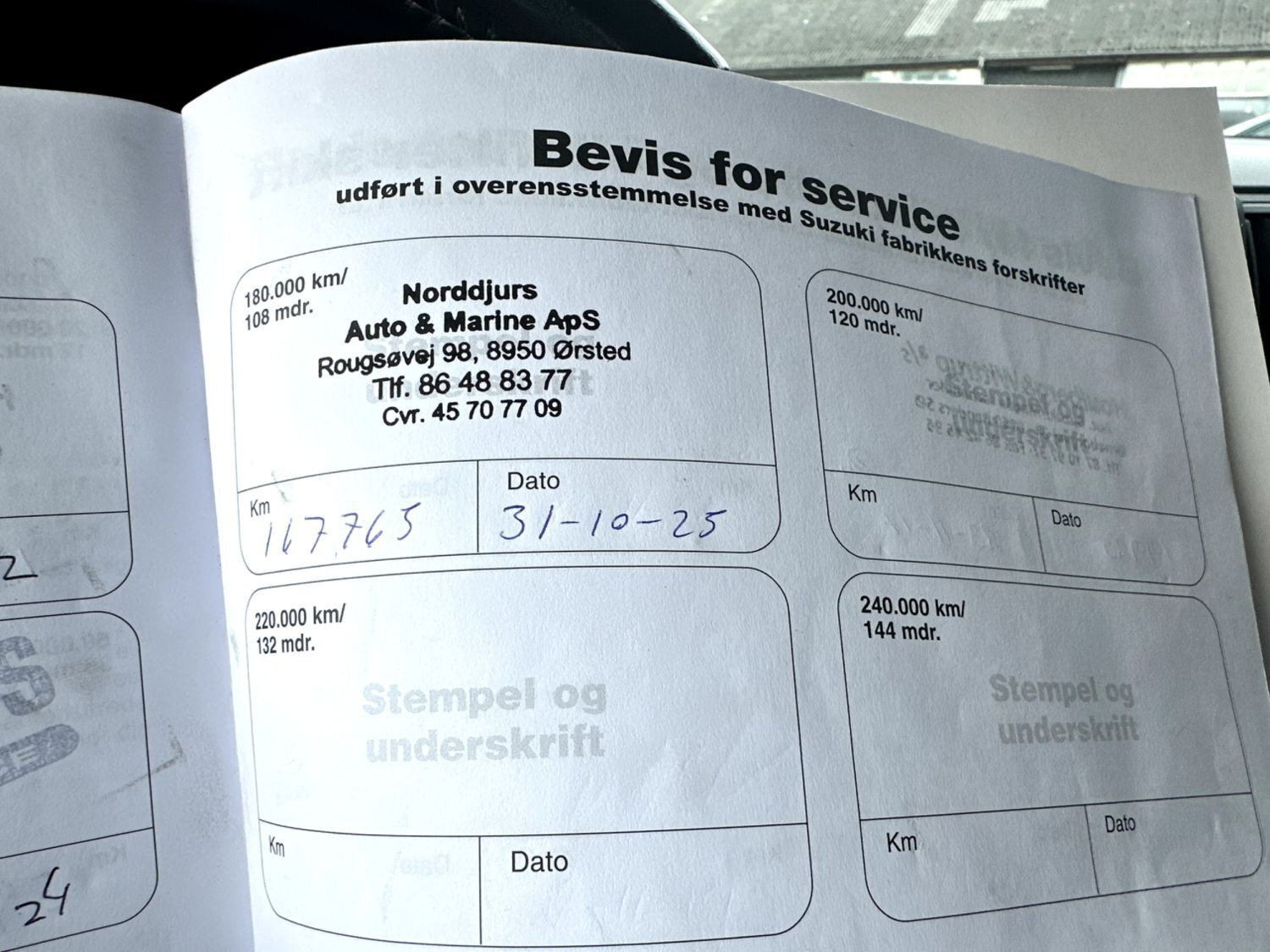 Grå Suzuki Baleno fra 2016