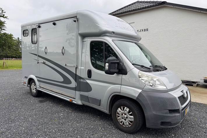 Grå Peugeot Boxer 335 fra 2009