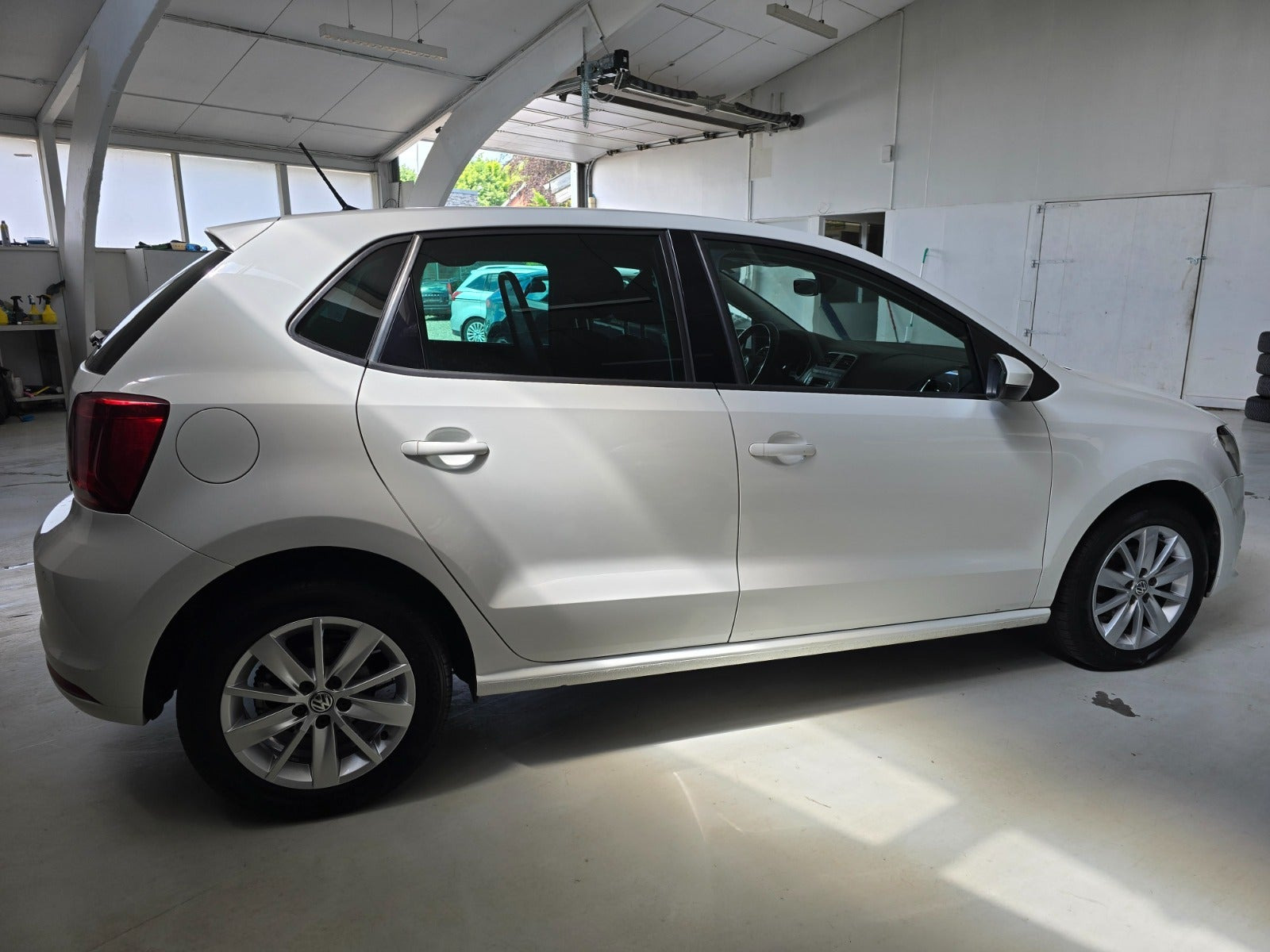 Grøn VW Polo fra 2016