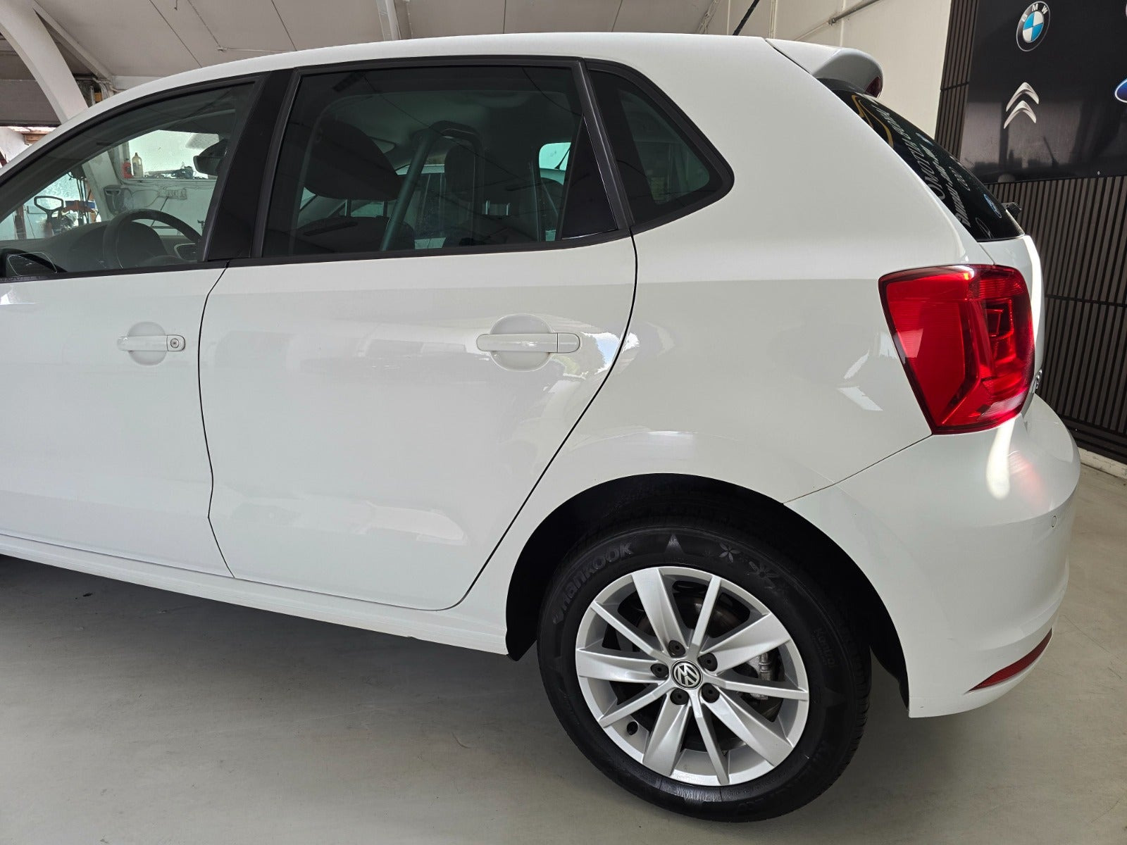 Grøn VW Polo fra 2016