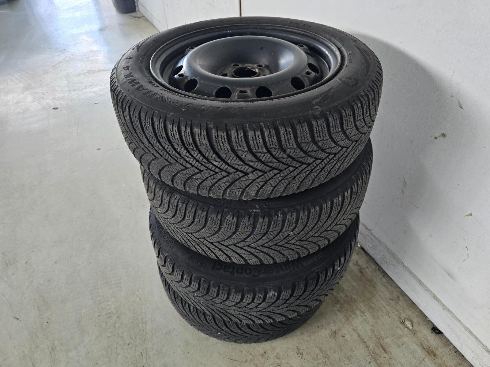 Grøn VW Polo fra 2016
