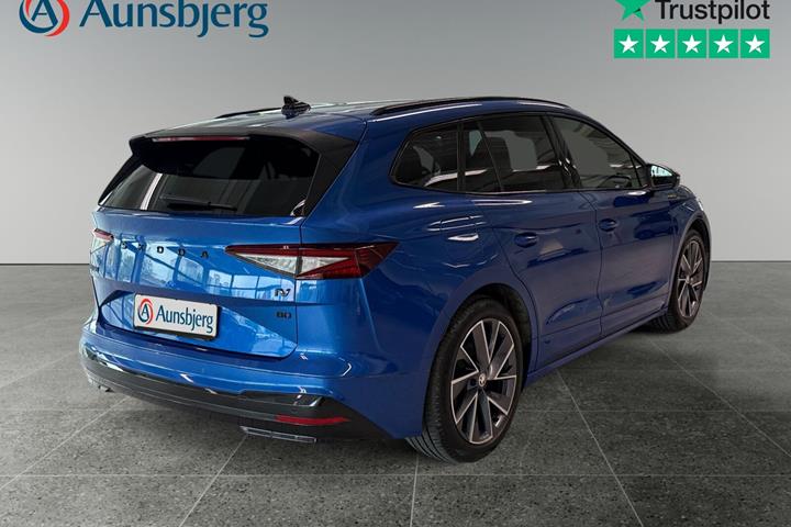 Blå Skoda Enyaq fra 2023