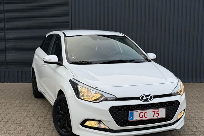 Hvid Hyundai i20 fra 2016