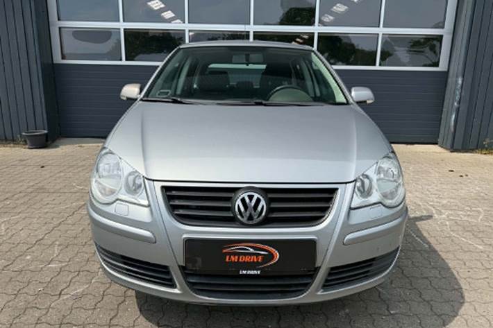 Sølv VW Polo fra 2006