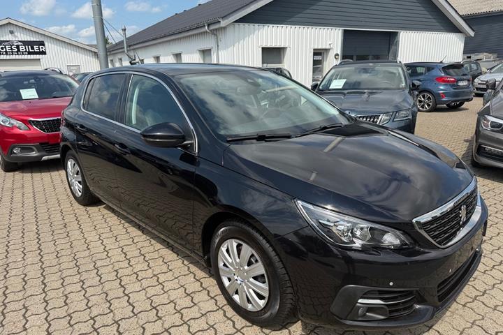 Sort Peugeot 308 fra 2018