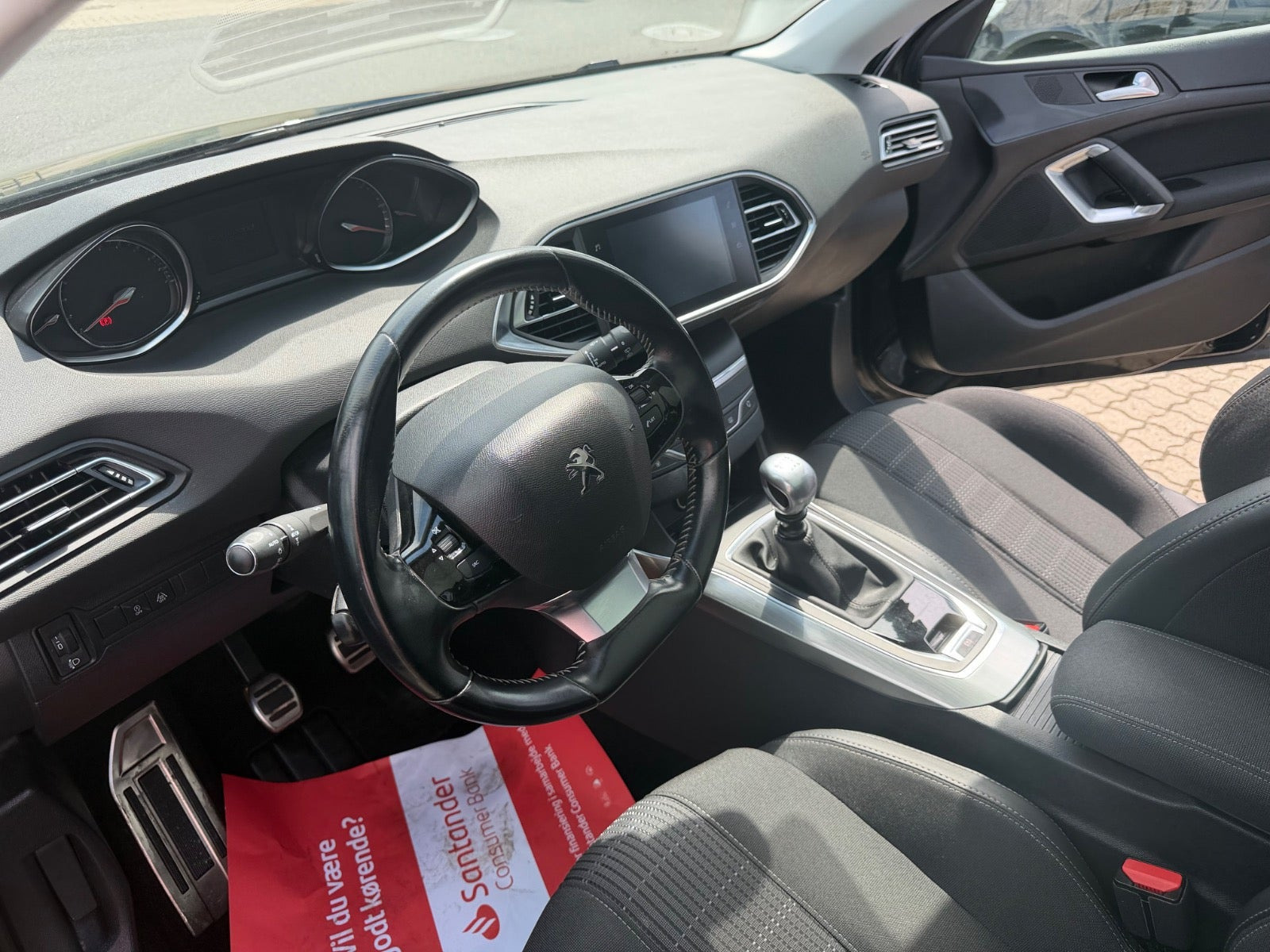 Sort Peugeot 308 fra 2018