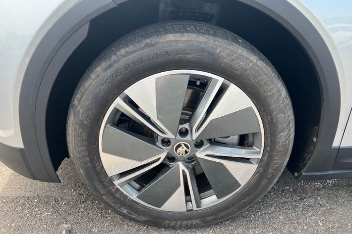 Grøn Skoda Elroq fra 2025