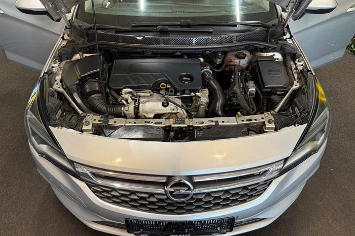 undefined Opel Astra fra 2017