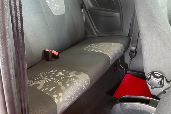 Rød Ford Ka fra 2014