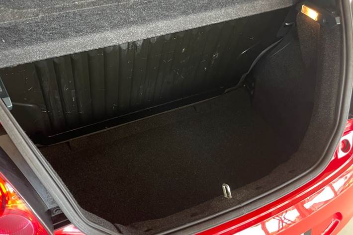 Rød Ford Ka fra 2014