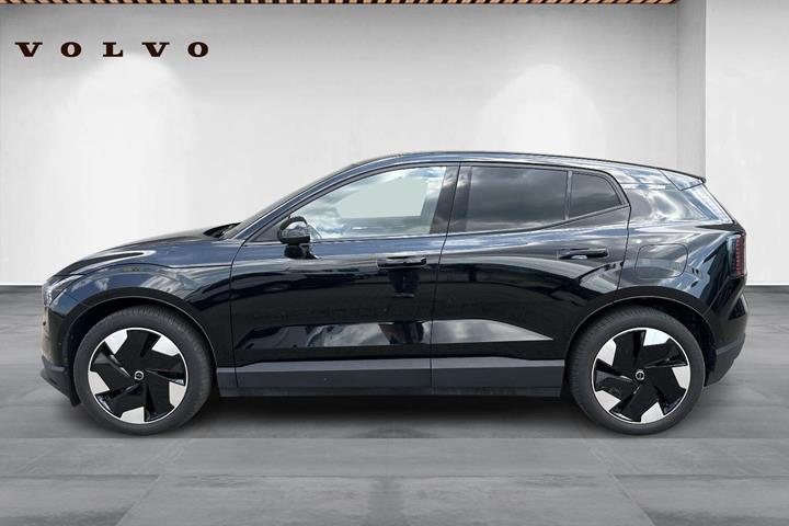 Sort Volvo EX30 fra 2024