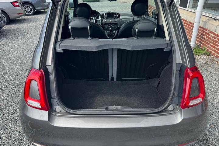 Grå Fiat 500 fra 2017