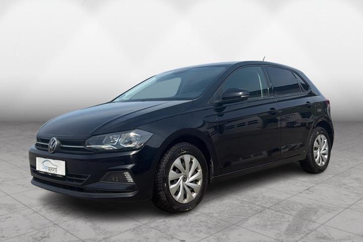 Sort VW Polo fra 2021 set udefra