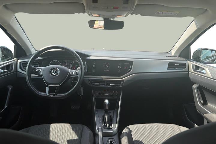 Sort VW Polo fra 2021
