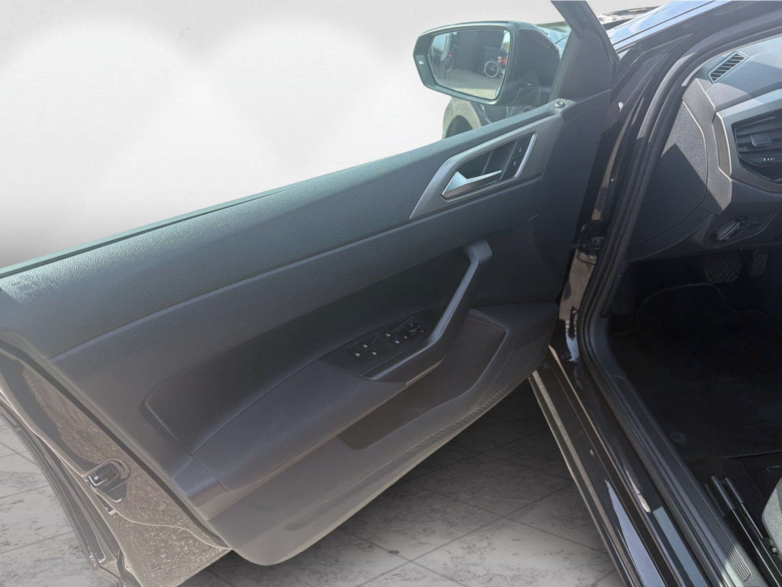 Sort VW Polo fra 2021