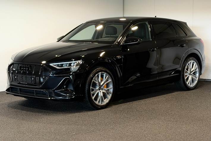 Sort Audi e-tron fra 2023