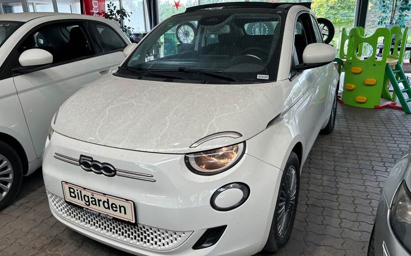 Fiat 500e 42 Icon Cabrio
