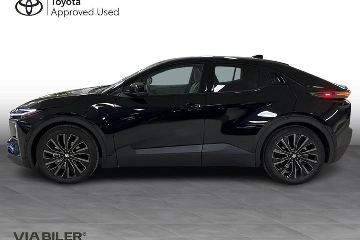Sort Toyota C-HR+ fra 2026