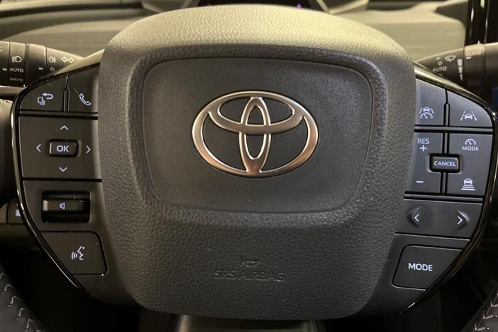 Sort Toyota C-HR+ fra 2026