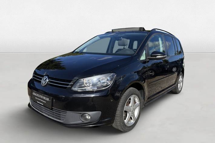 Grøn VW Touran fra 2015