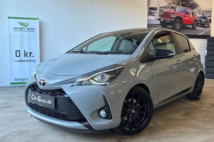 Sort Toyota Yaris fra 2019