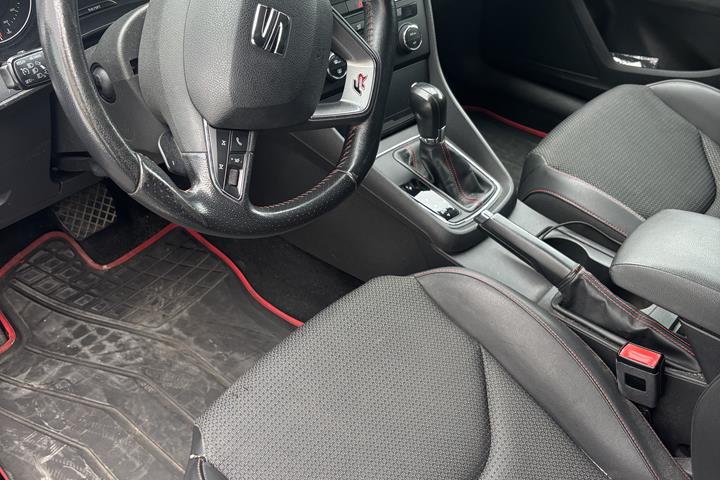 Sort Seat Leon fra 2014
