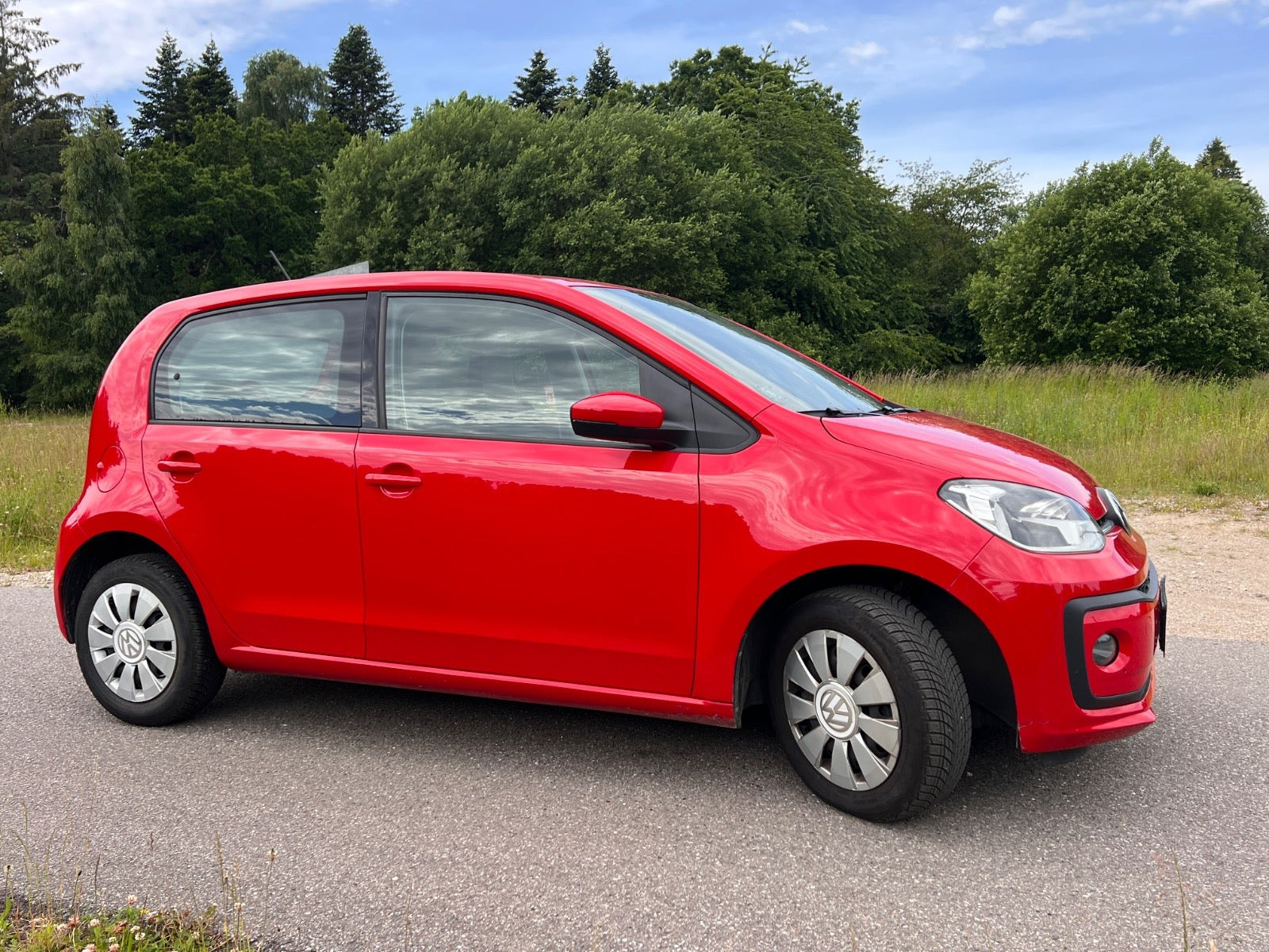 Rød VW UP! fra 2019