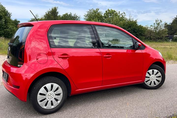 Rød VW UP! fra 2019