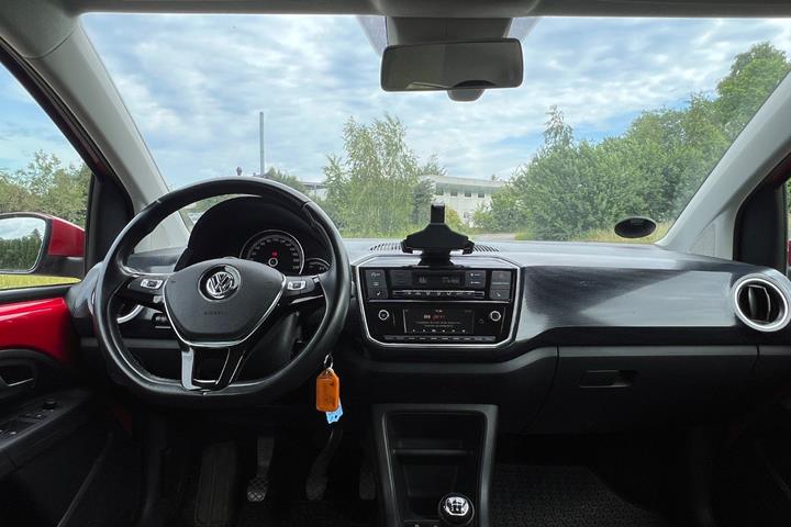Rød VW UP! fra 2019