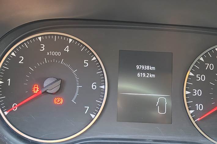 Orange Dacia Duster fra 2021