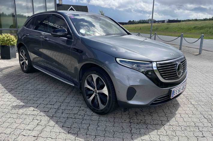 Grå Mercedes EQC400 fra 2020