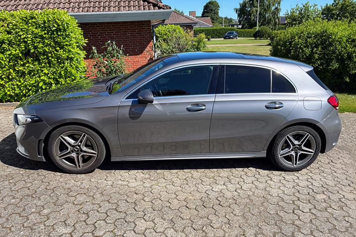 Grå Mercedes A-Klasse fra 2019