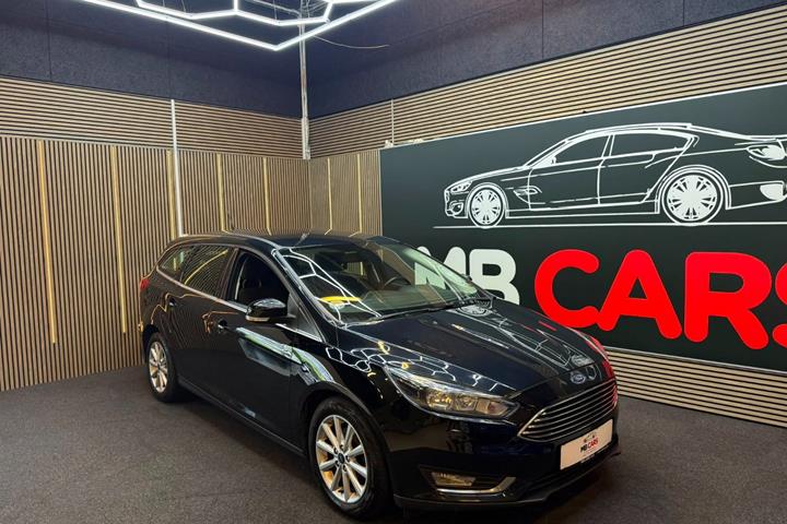 Sort Ford Focus fra 2017
