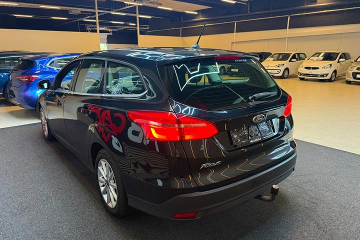 Sort Ford Focus fra 2017