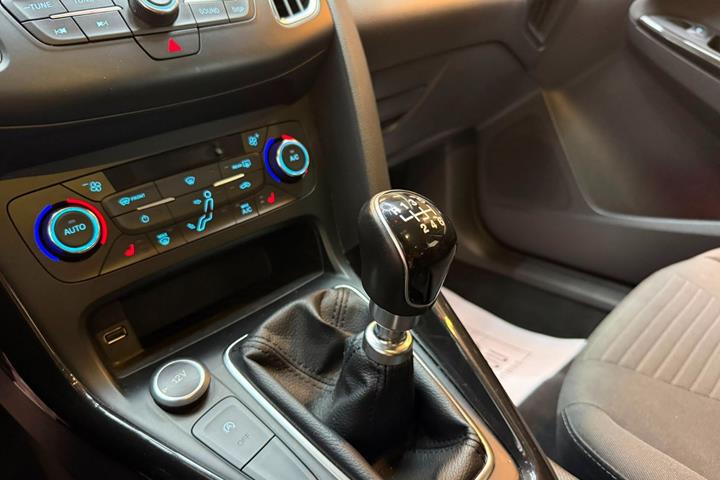 Sort Ford Focus fra 2017