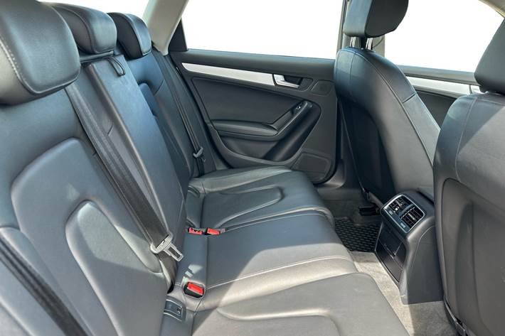 Sort Audi A4 fra 2015
