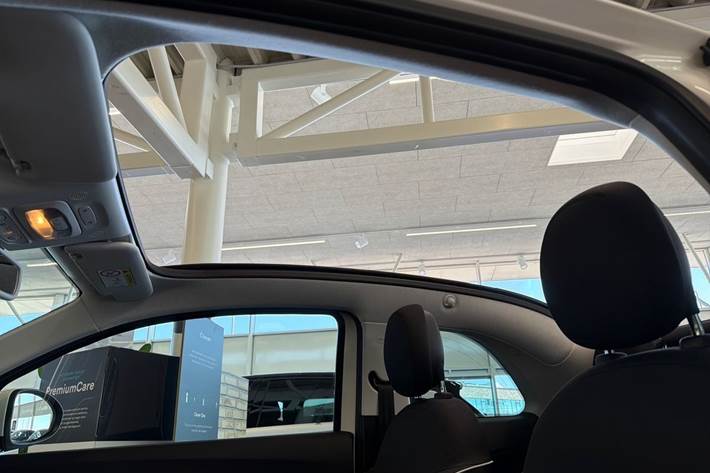 Hvid Fiat 500e fra 2023