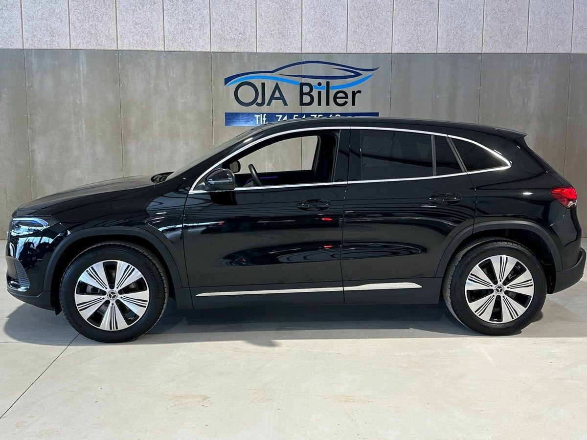 Sort Mercedes EQA250+ fra 2023