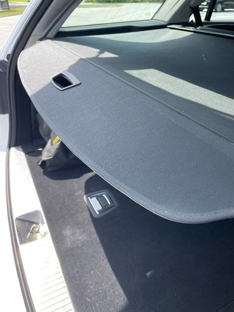 Hvid Mercedes E220 d fra 2012