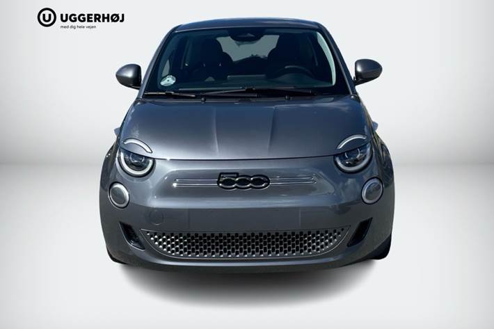 Grå Fiat 500e fra 2022
