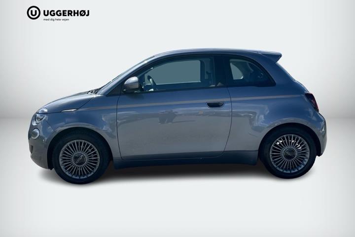 Grå Fiat 500e fra 2022