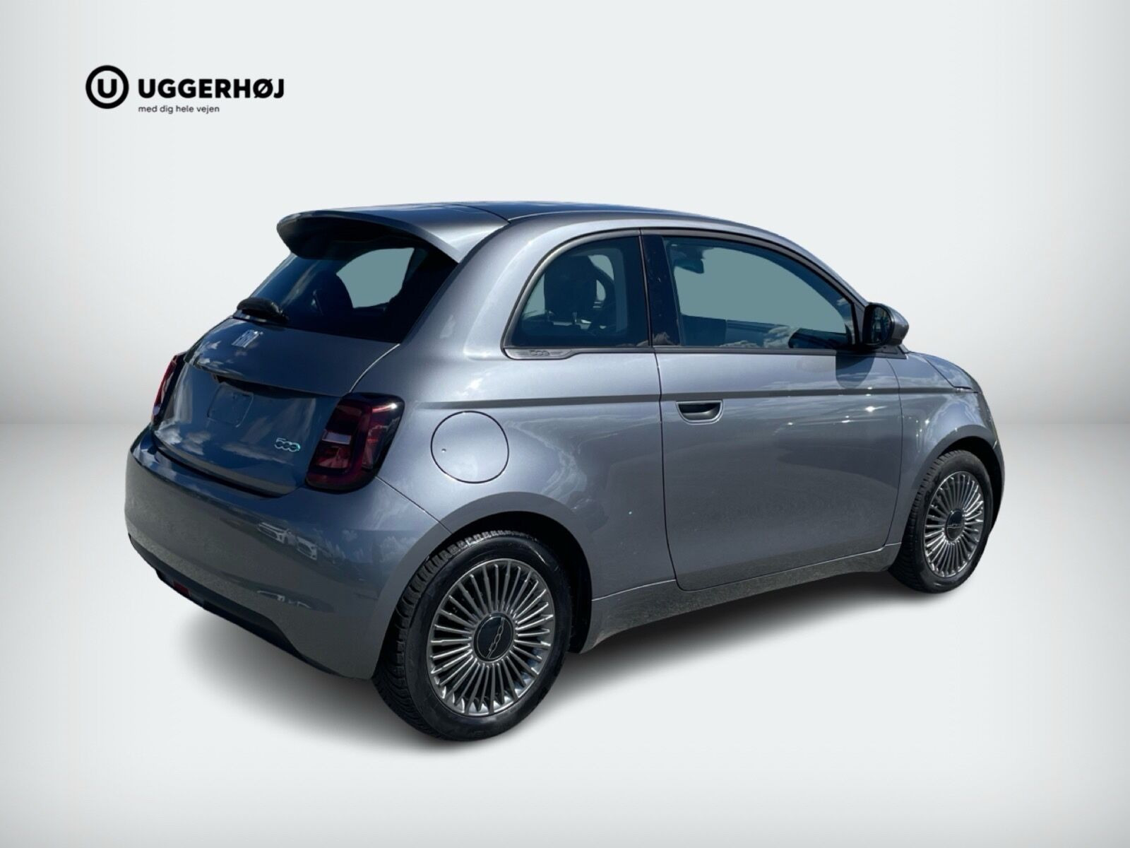 Grå Fiat 500e fra 2022