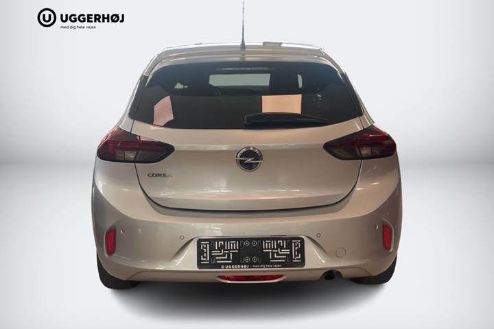 Sølv Opel Corsa fra 2023