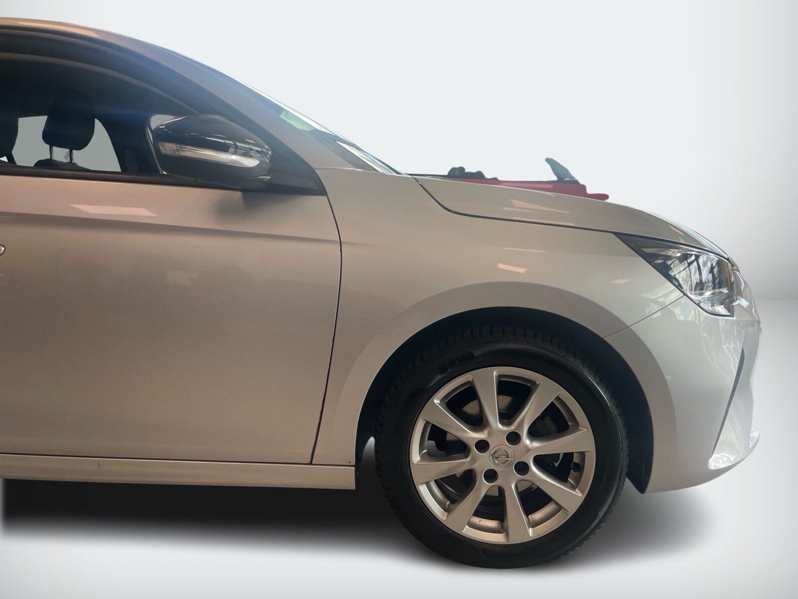 Sølv Opel Corsa fra 2023