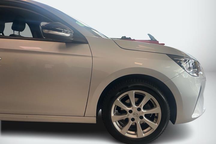 Sølv Opel Corsa fra 2023
