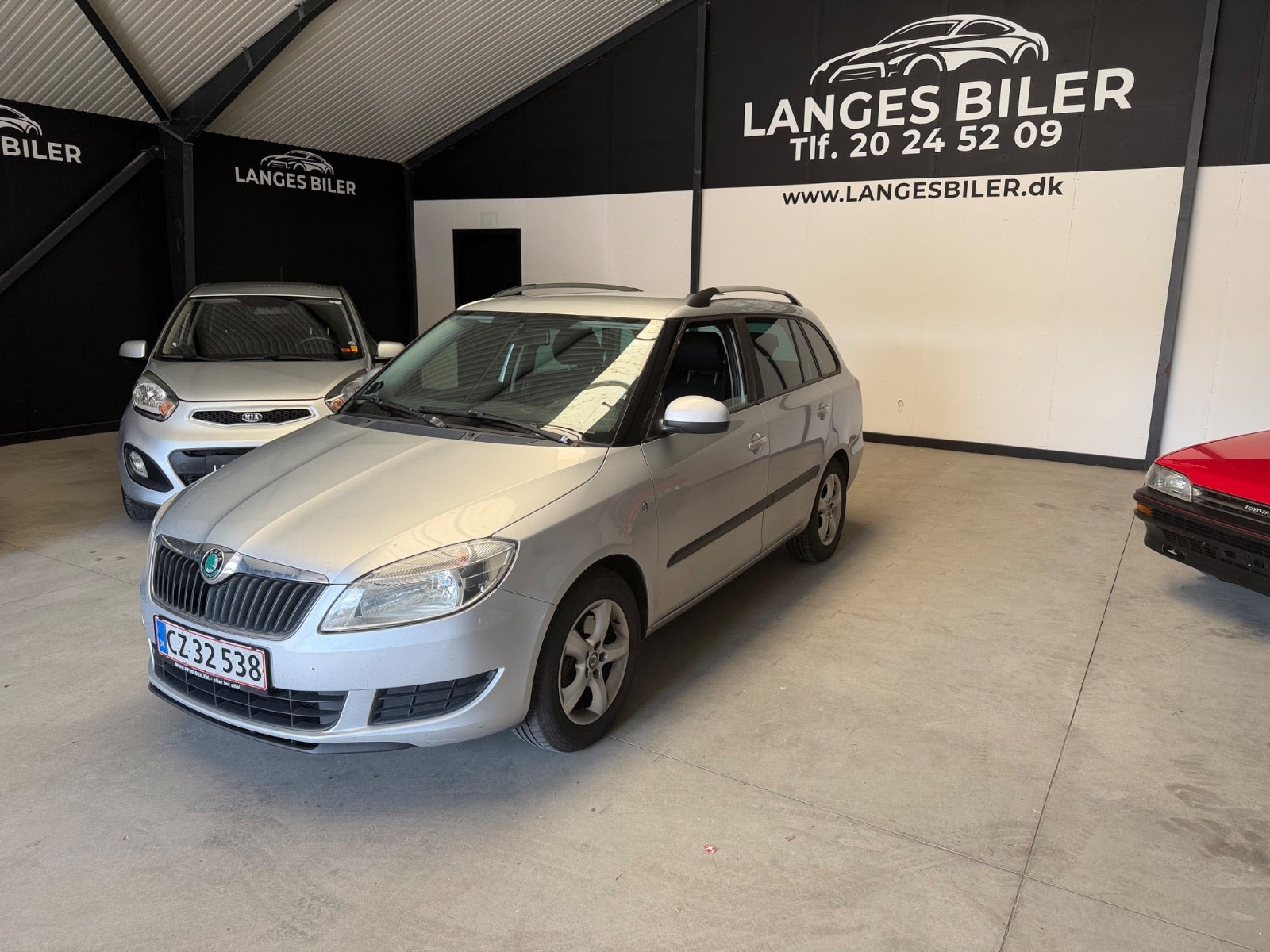 Sølv Skoda Fabia fra 2011