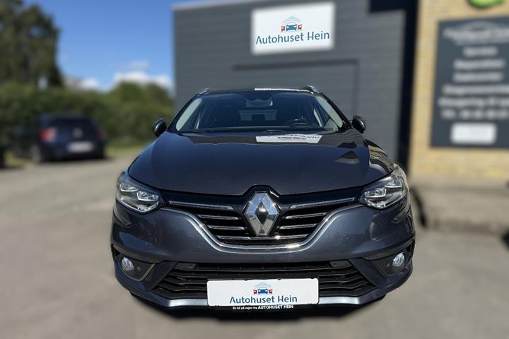 Grå Renault Megane IV fra 2018