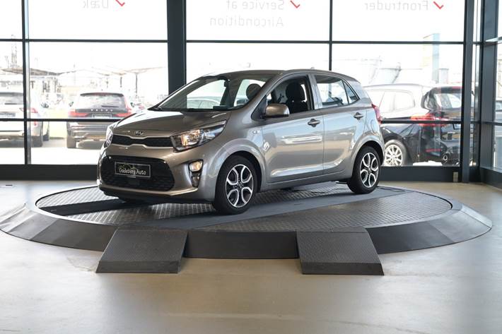 Grå Kia Picanto fra 2020 set udefra