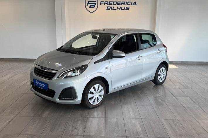 Grå Peugeot 108 fra 2017